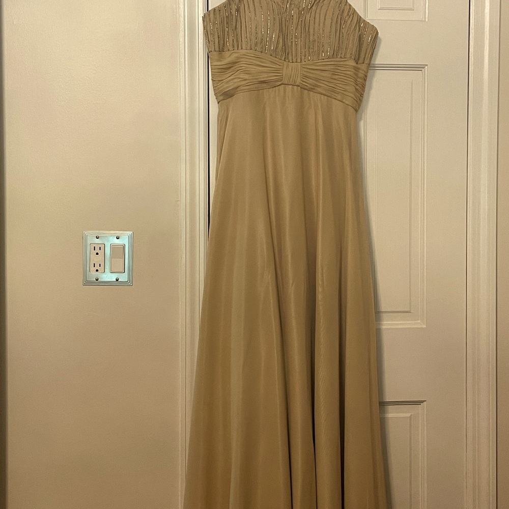 Beautiful “CACHET” Poly Mother/formal/bridesmaid gown